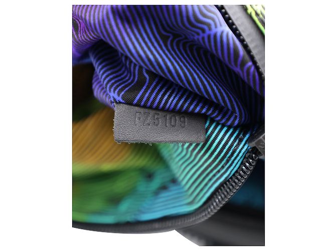 Louis Vuitton Monogram 3D 2054 Reversible Keepall Bandoulière 50 Bag in Multicolor Nylon - view 23