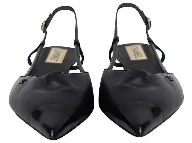 Timeless Décolleté Slingback con logo Chanel CC in pelle nera Nero - vista 2