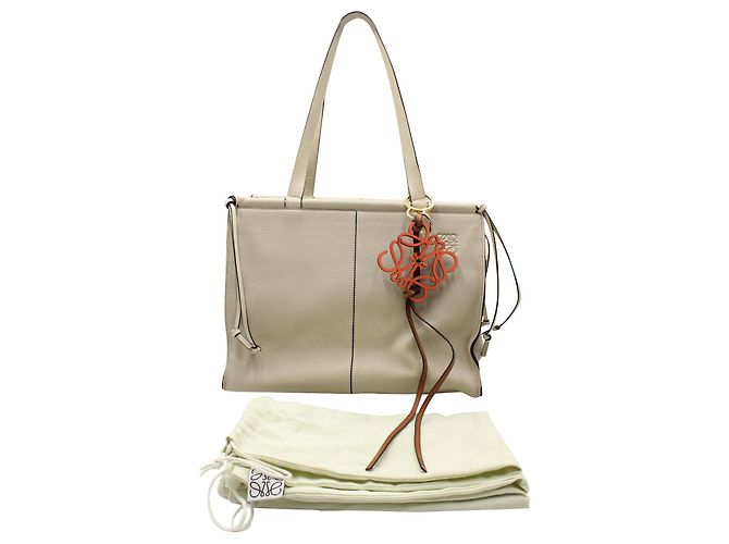 Loewe Cushion Tote Bag in Pelle di vitello Beige Marrone - vista 6