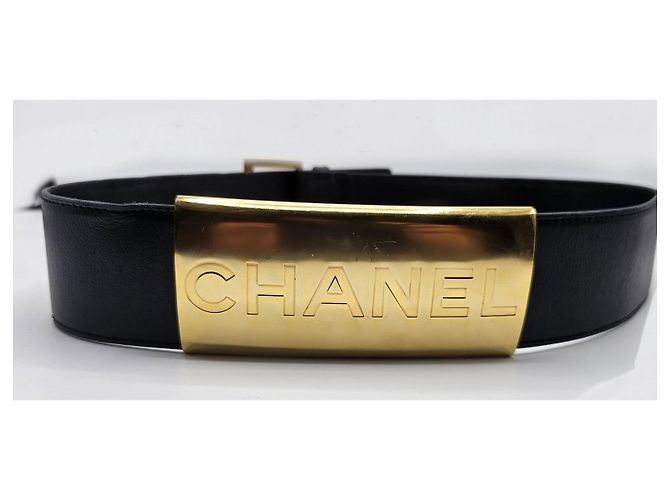 Cintura Chanel in pelle nera e oro 70 cm Nero D'oro - vista 6