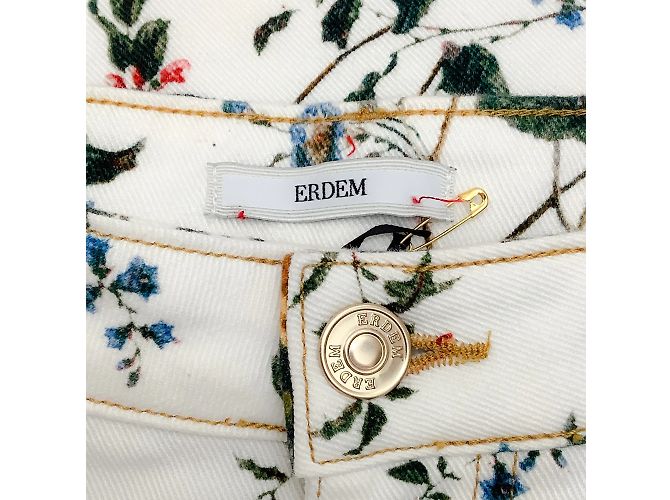 Vaqueros de pierna recta con múltiples flores en blanco de Erdem - vista 4