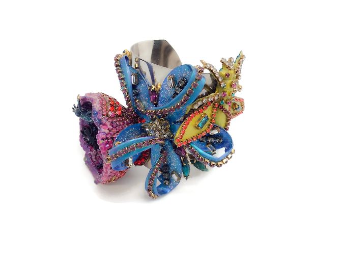 Erickson Beamon Púrpura / Azul / Pulsera Multi Flores e Insectos - vista 3