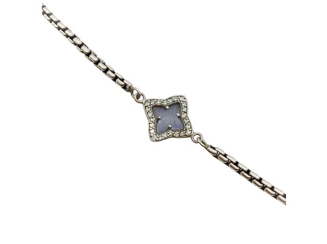 David Yurman Silber gefärbte Chalcedon-Perlen- und Diamant-Quatrefoil-Station-Halskette - Ansicht 3