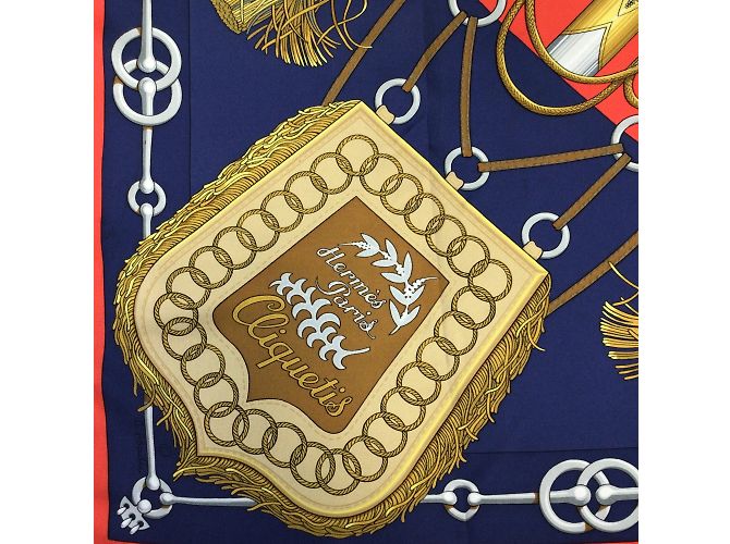 Hermès Hermes rosso / Sciarpa di seta quadrata Multi Cliquetis blu navy - vista 4