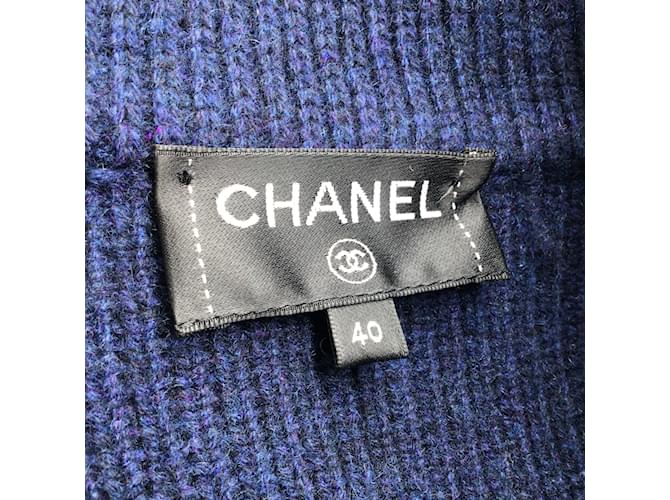 Chanel Marineblauer, mittellanger Kaschmir-Strickpullover mit Patch-Gürtel von Gabrielle Coco - Ansicht 5
