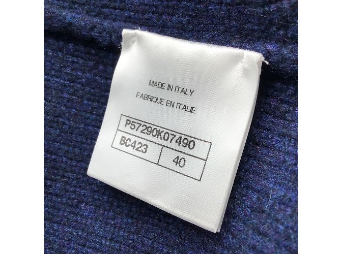 Chanel Marineblauer, mittellanger Kaschmir-Strickpullover mit Patch-Gürtel von Gabrielle Coco - Ansicht 8