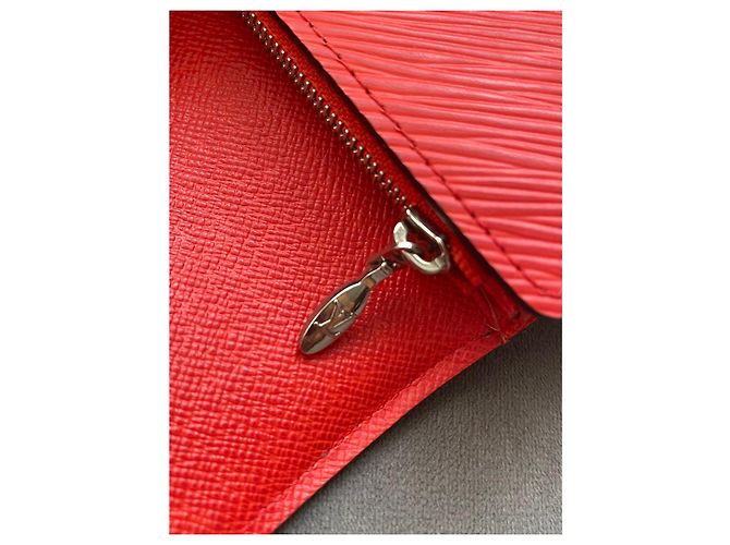 Louis Vuitton Purses, wallets, cases Red - view 6