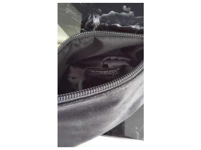 Pochette Gucci in velluto nero - vista 3
