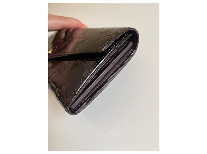 Portafoglio Louis Vuitton Sarah Monogram Vernis Amarante - vista 5