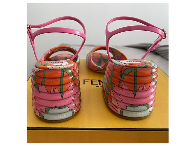 Sandali Fendi in cotone rosa - vista 3