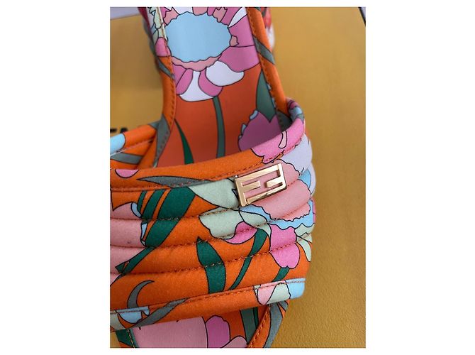 Sandali Fendi in cotone rosa - vista 5