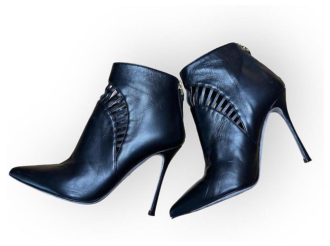 Sergio Rossi Stiletto low ankle boots with cutout elements (bottines) Black - view 4