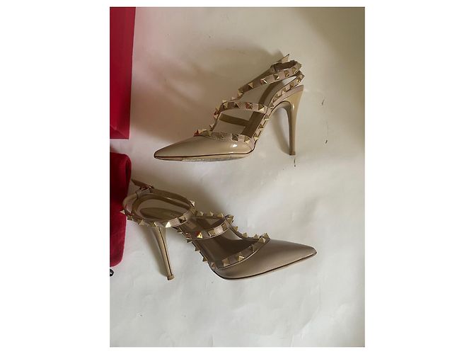 Décolleté Valentino Garavani Rockstud Caged 100 Beige Vernice 36.5 - vista 17