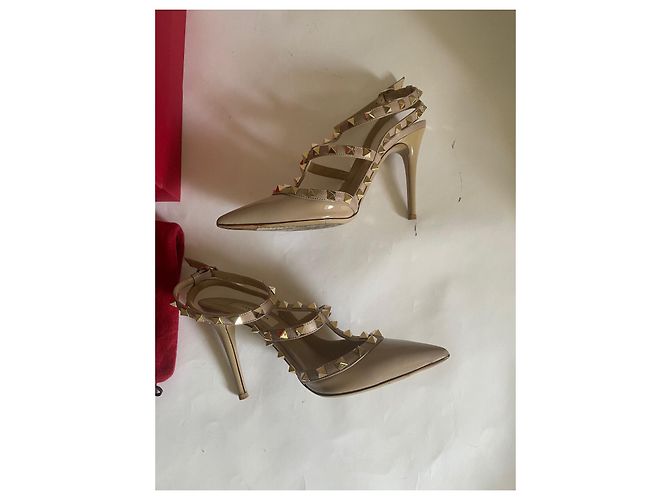 Décolleté Valentino Garavani Rockstud Caged 100 Beige Vernice 36.5 - vista 18