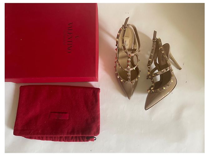 Décolleté Valentino Garavani Rockstud Caged 100 Beige Vernice 36.5 - vista 4
