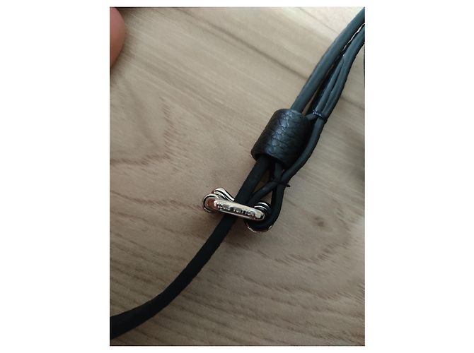 Borsa a tracolla Louis Vuitton Pallas in pelle nera Nero - vista 3