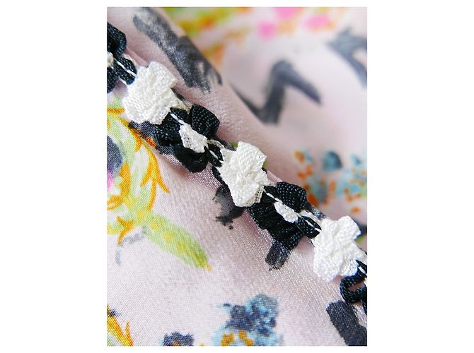 Chanel Resort 1994 Sciarpa scialle XL in seta floreale con logo Rosa - vista 3
