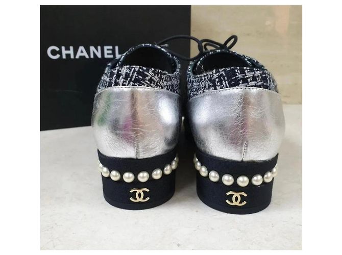Chanel Black Silver Tweed Pearl Lace Up Oxford Grigio - vista 5