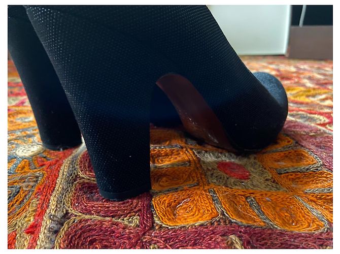 Décolleté con tacco alto Chie Mihara in pelle nera Nero - vista 3