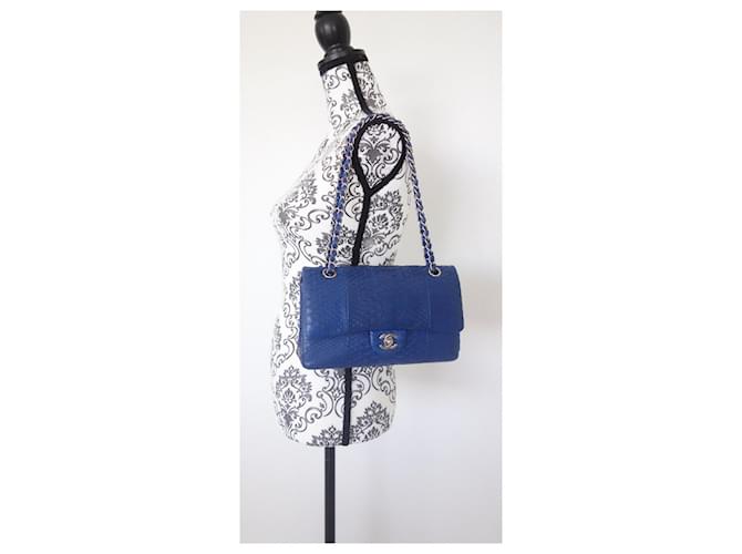 Timeless Borsa Chanel Classic in pitone blu - vista 12