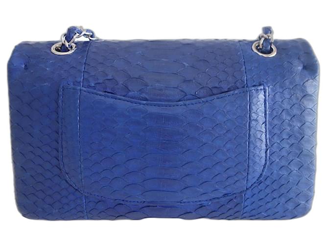 Timeless Borsa Chanel Classic in pitone blu - vista 2
