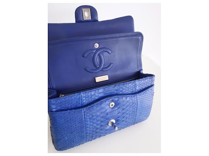 Timeless Borsa Chanel Classic in pitone blu - vista 7