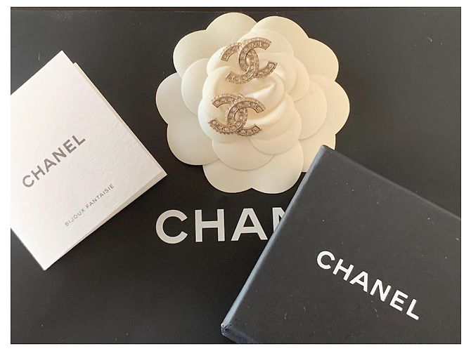 Chanel CC B 19 V colori champagne D'oro - vista 5