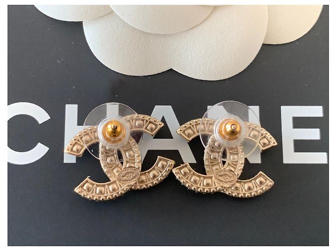 Chanel CC B 19 V colori champagne D'oro - vista 8