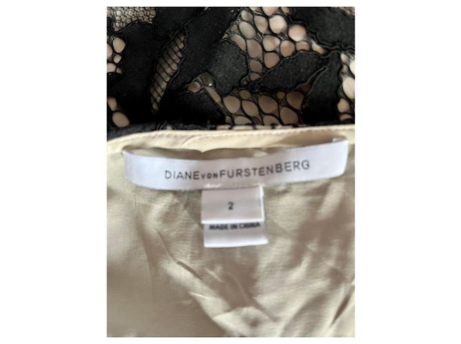 Diane Von Furstenberg DvF New Amelia - Robe portefeuille en dentelle - Noir et crème Écru - vue 7