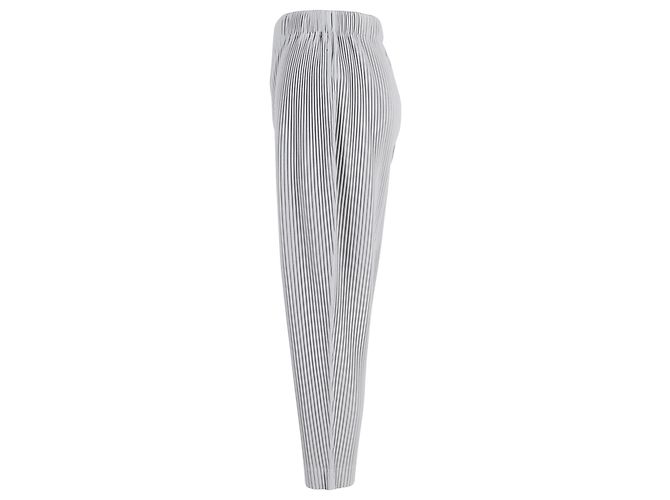 Issey Miyake Plissierte Hose mit lockerer Passform aus grauem Polyester - Ansicht 2