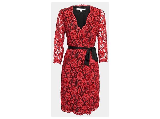 Diane Von Furstenberg DvF Julianna Vestido envelope vermelho e preto com renda - vista 4