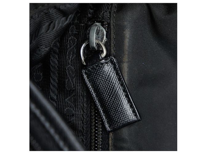 Borsa messenger Prada in tessuto nero con fibbia - vista 8