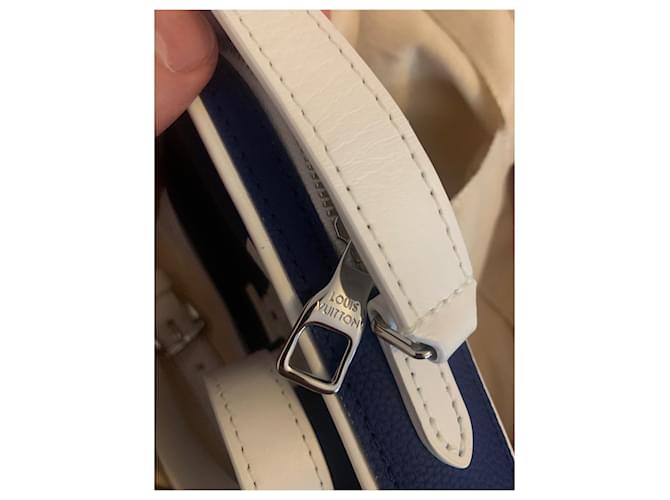 Nuova borsa Louis Vuitton Danubio Blu navy - vista 3