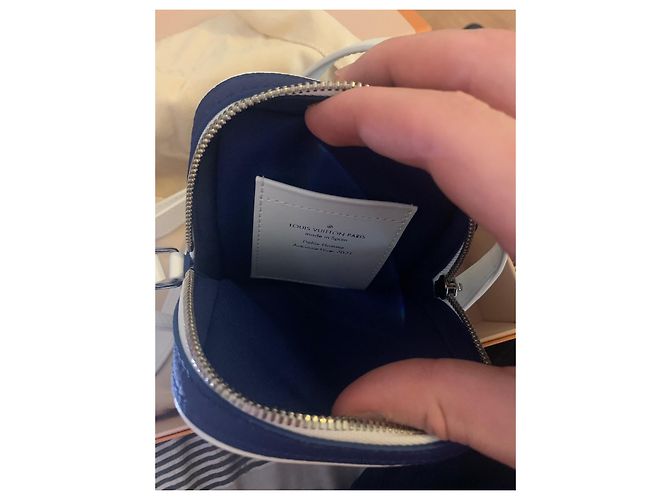 Nuova borsa Louis Vuitton Danubio Blu navy - vista 7