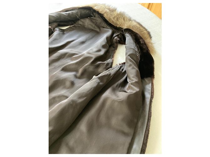 Autre Marque Abrigo sin mangas de castor afeitado y cuello de castor de pelo largo marrón oscuro - vista 4