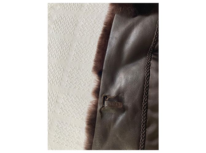 Autre Marque Abrigo sin mangas de castor afeitado y cuello de castor de pelo largo marrón oscuro - vista 5