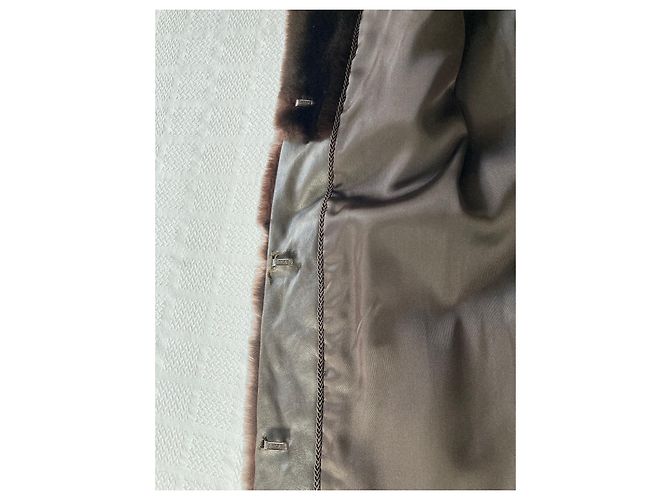 Autre Marque Abrigo sin mangas de castor afeitado y cuello de castor de pelo largo marrón oscuro - vista 6