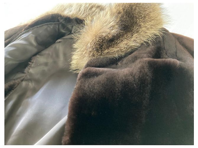 Autre Marque Abrigo sin mangas de castor afeitado y cuello de castor de pelo largo marrón oscuro - vista 7