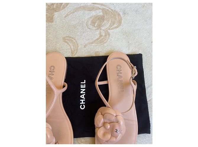 Sandali Chanel Camellia rosa in pelle - vista 5