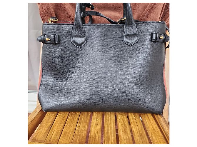 Borsa a mano Burberry The Banner Medium Nera in Pelle Nero - vista 2