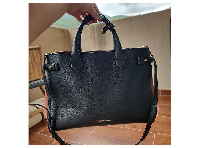 Borsa a mano Burberry The Banner Medium Nera in Pelle Nero - vista 8