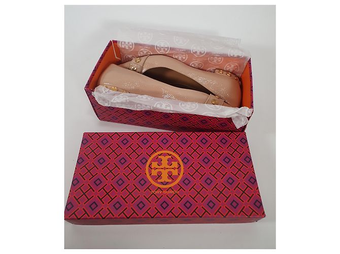 Tory Burch Kira Ballerine a Punta con Borchie in Pelle Vernice - vista 6