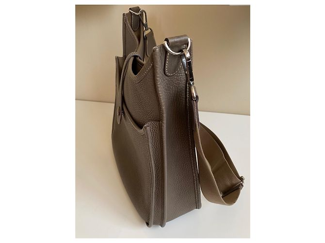 Borsa Hermès Evelyne Etoupe in pelle Togo GM Grigio - vista 5