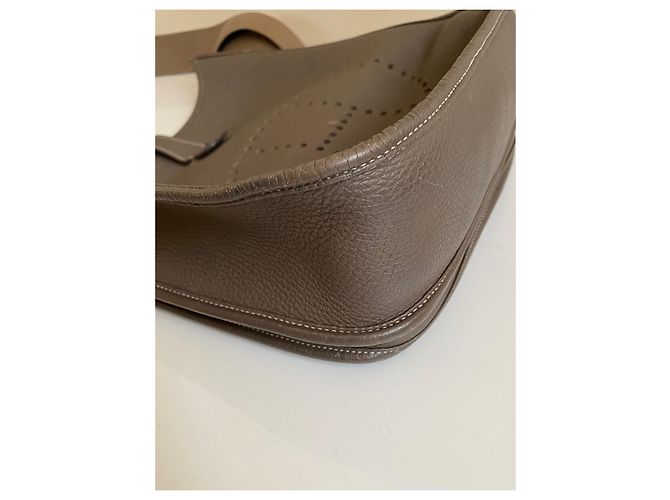 Borsa Hermès Evelyne Etoupe in pelle Togo GM Grigio - vista 8