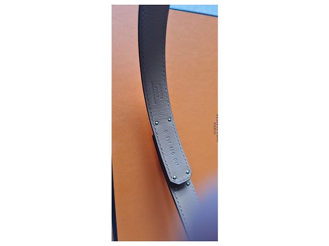 Cinturón Hermès Kelly cuero blanco - vista 3