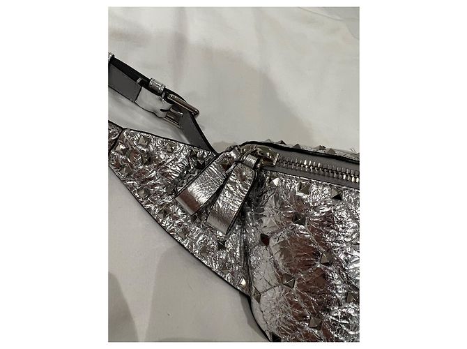 Valentino Garavani Banana Rockstud Spike Argento - vista 3