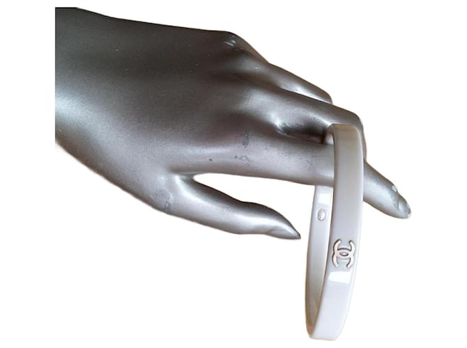 Pulseira Chanel com logo CC branca Branco - vista 2