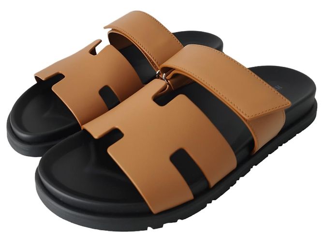 Hermès Sandali Hermes Chypre in pelle marrone naturale e suola nera Nero - vista 4