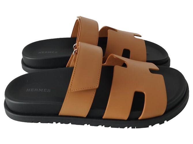 Hermès Sandali Hermes Chypre in pelle marrone naturale e suola nera Nero - vista 7
