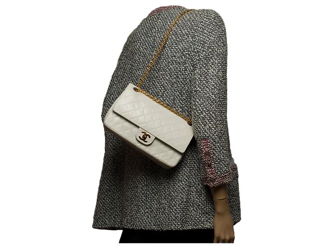 Mademoiselle Sac Chanel Timeless/Classico in Pelle Bianca - 1212511990 Bianco - vista 10